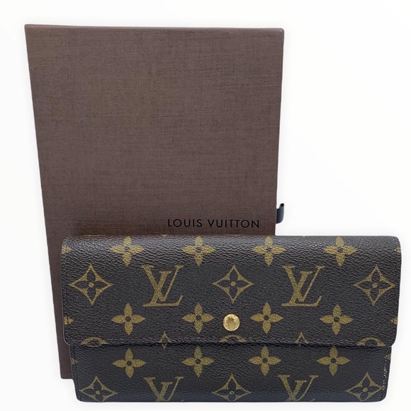 $6️⃣9️⃣5️⃣LOUIS VUITTON Monogram Sarah Wallet - Picture 1 of 8